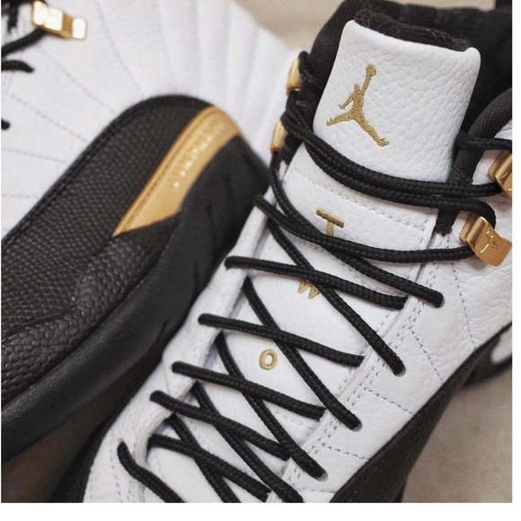 Air Jordan 12 Retro Royalty - Picture 9 of 17